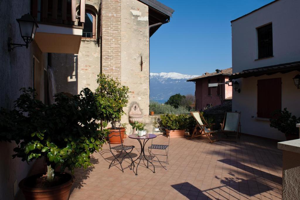 Albergo Cavallino 10 Toscolano Maderno Exterior photo